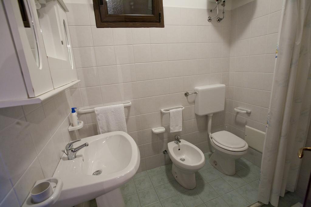 Residencefusaro Pajare Specchia Zimmer foto